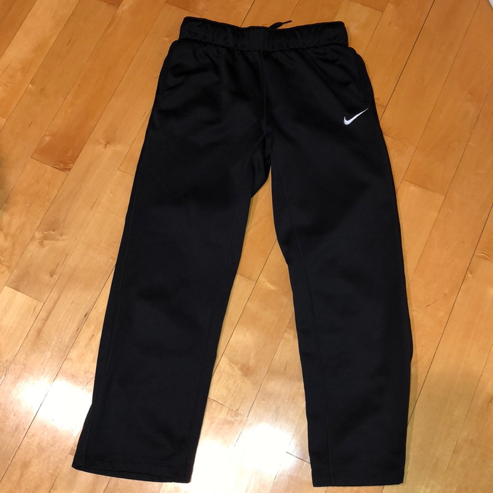 Nike dri fit sweatpants